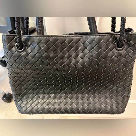 Quince Large Italian Leather Handwoven Satchel in Black EUC - Picture 3 of 9